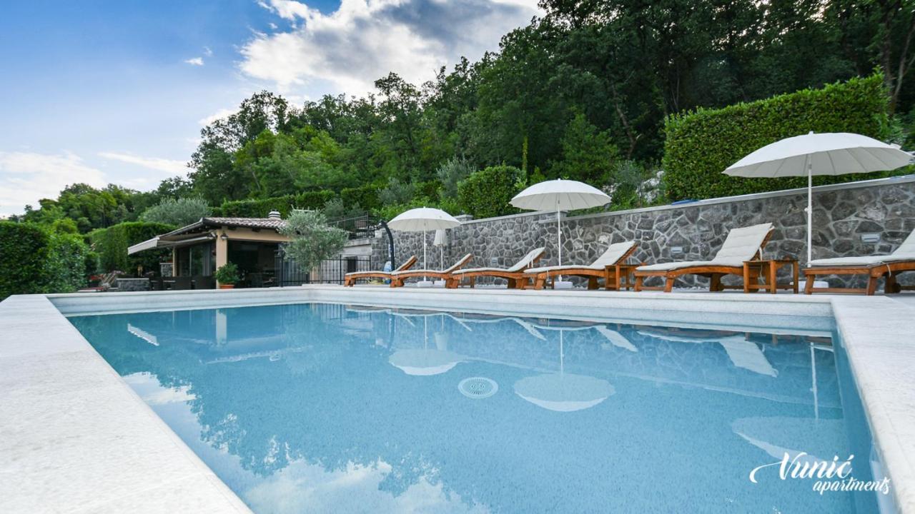 Apartments Vunic Mošćenička Draga Екстериор снимка