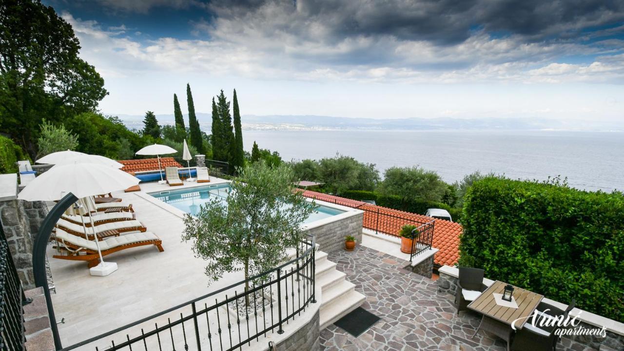 Apartments Vunic Mošćenička Draga Екстериор снимка