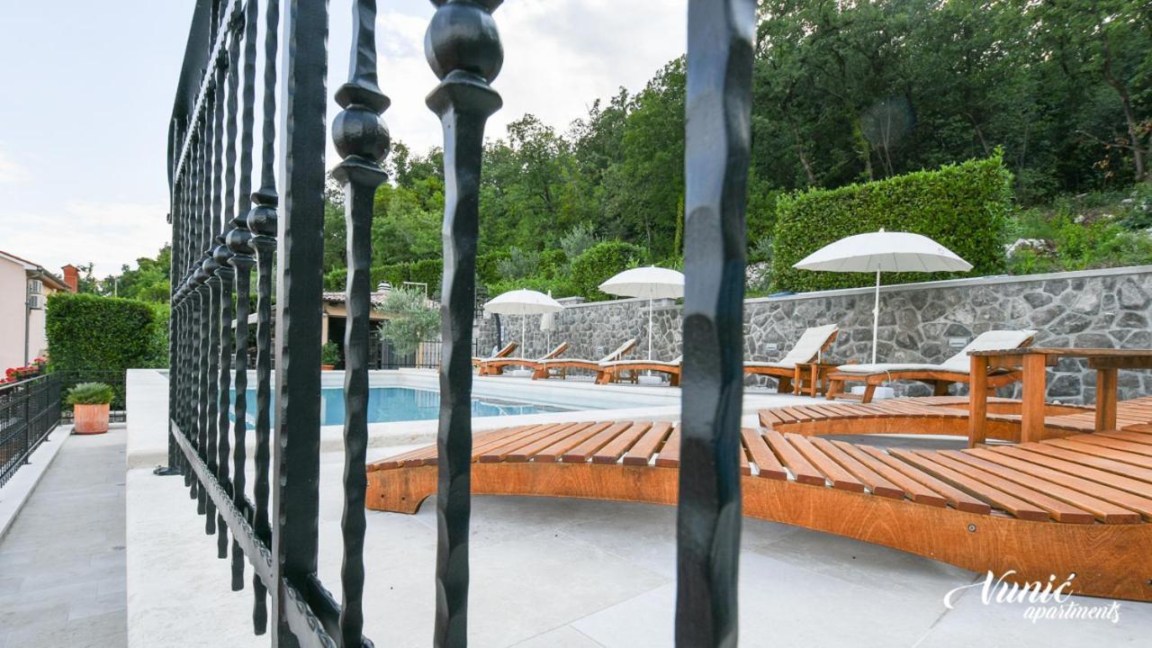 Apartments Vunic Mošćenička Draga Екстериор снимка