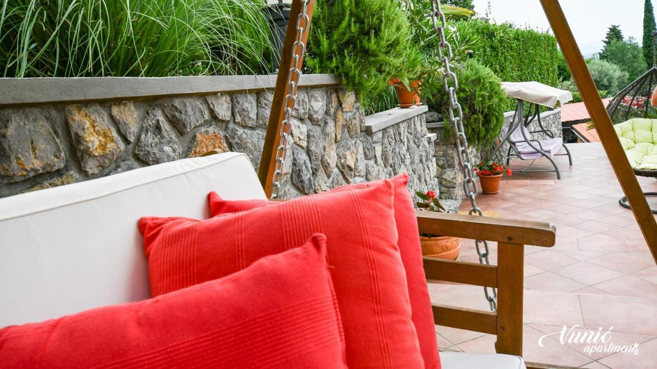Apartments Vunic Mošćenička Draga Екстериор снимка